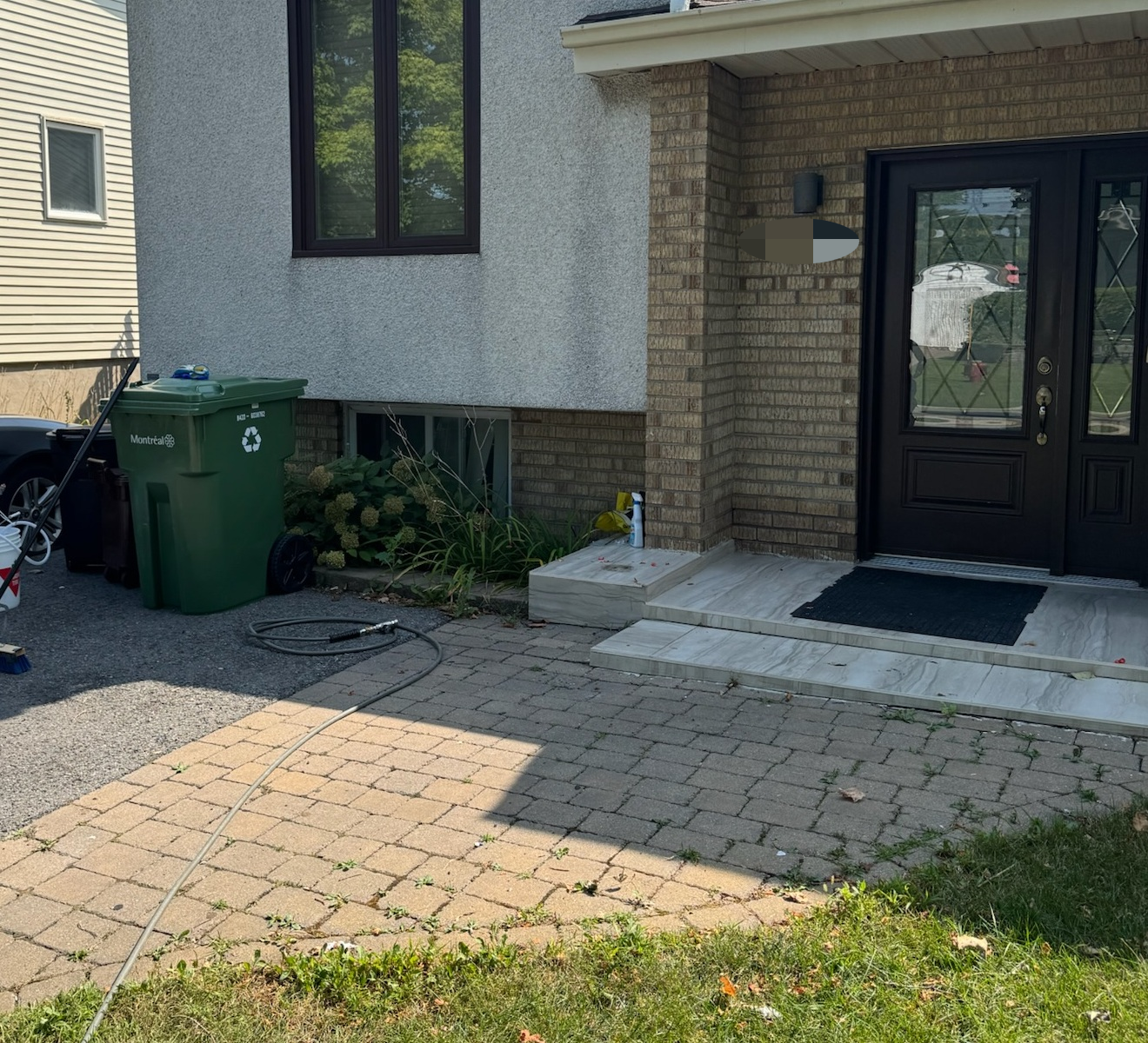 contract-house-before